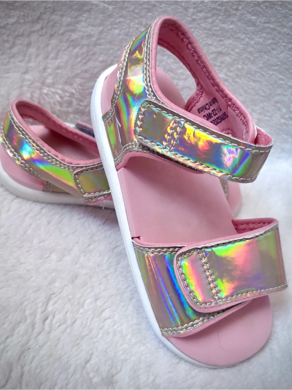 See Kai Run Basics Toddler Holographic Sandals 9 Pink Iridescent Hook & Loop
